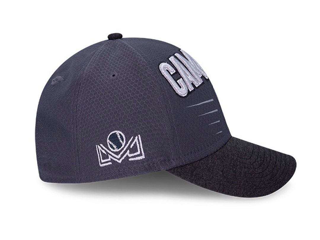 Gorra de béisbol New Era color gris con texto bordado CAMPEÓN en blanco.