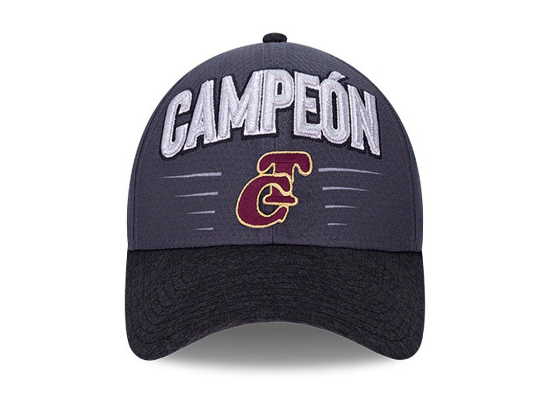 Gorra de béisbol New Era color gris con texto bordado CAMPEÓN en blanco.
