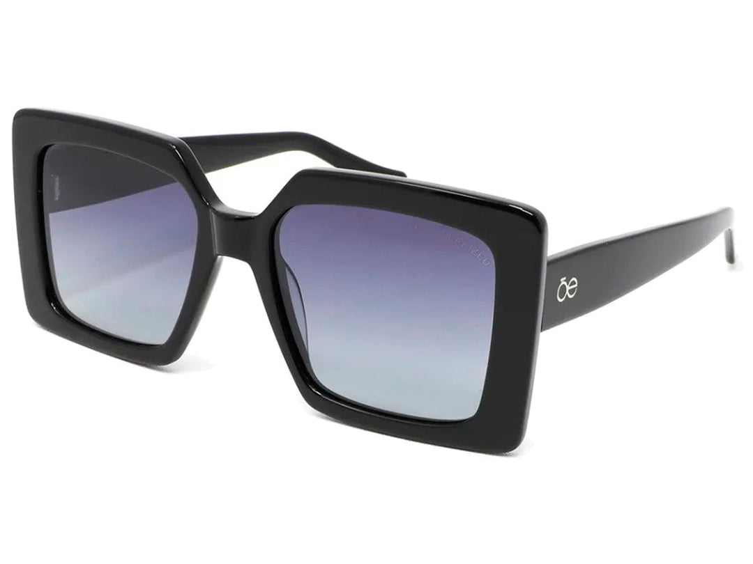 Lentes de sol Cloe para mujer en color negro con marco cuadrado y cristales degradados.