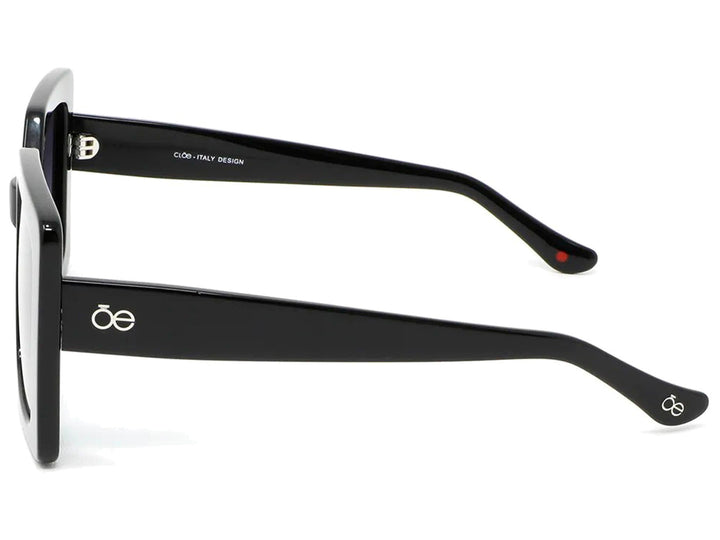 Lentes de sol Cloe para mujer en color negro con marco cuadrado y cristales degradados.