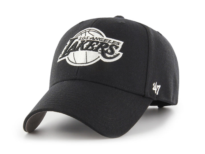 Gorra negra de béisbol 47 Brand con logotipo de los Los Angeles Lakers en color blanco.