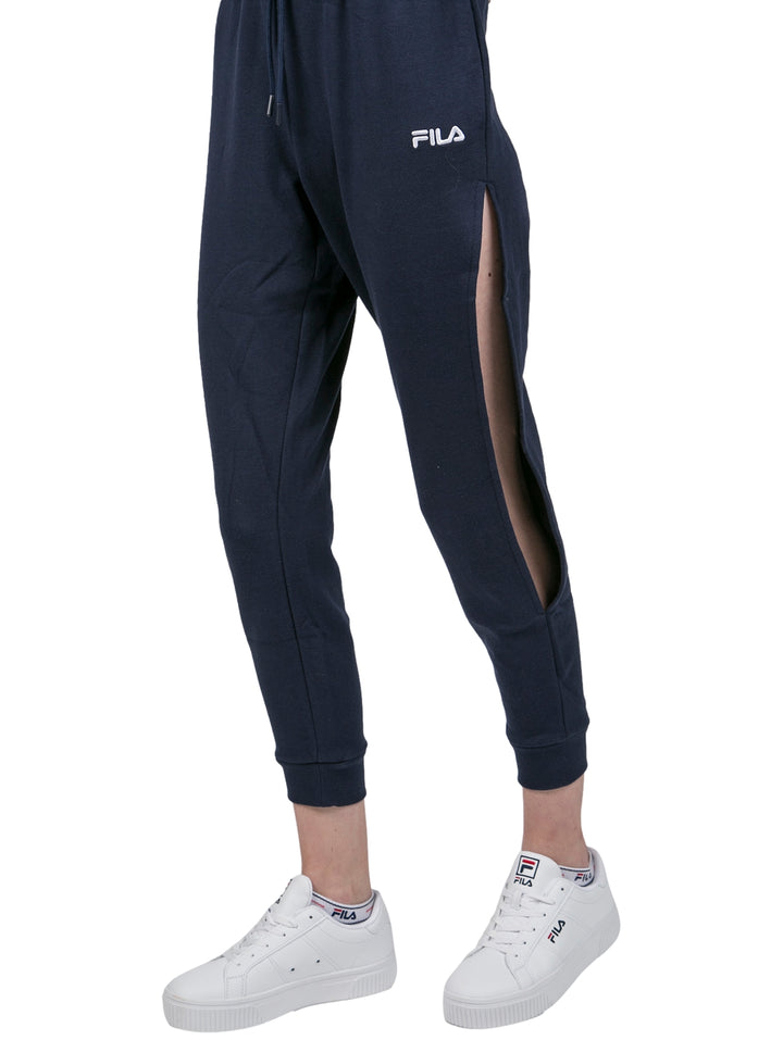 Pantalones deportivos FILA Amaya Jogger color azul marino con detalle de abertura lateral en la pierna.