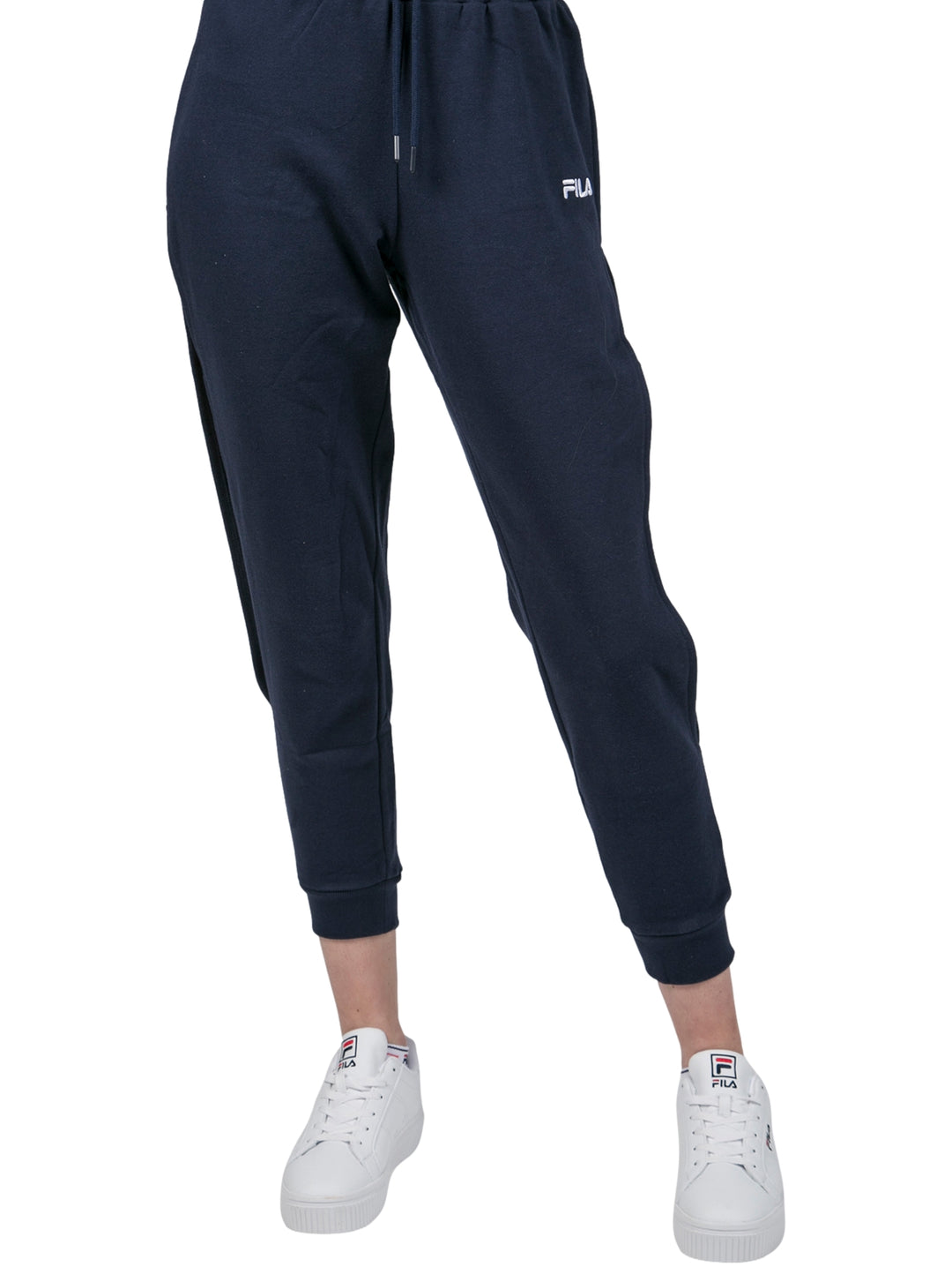 Pantalones deportivos FILA Amaya Jogger color azul marino con detalle de abertura lateral en la pierna.