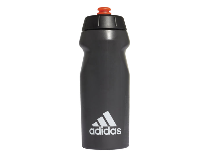 Botella de agua deportiva Adidas color negro con tapa roja y logotipo blanco.