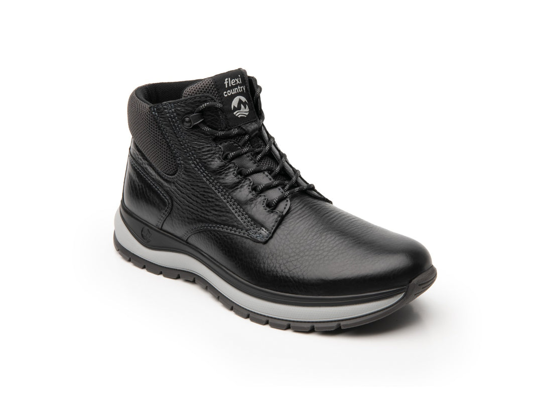 Bota Flexi Randall Country para hombre en color negro con suela gris y acabado en cuero.