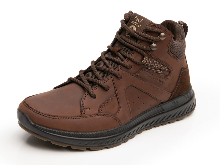 Botas Flexi Country para hombre en color marrón con suela negra y cordones.