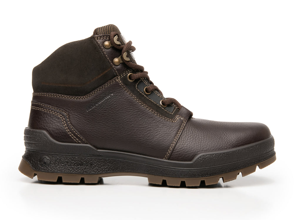 Botas Flexi Epic Country para hombre en color chocolate, de cuero con suela robusta y cordones.