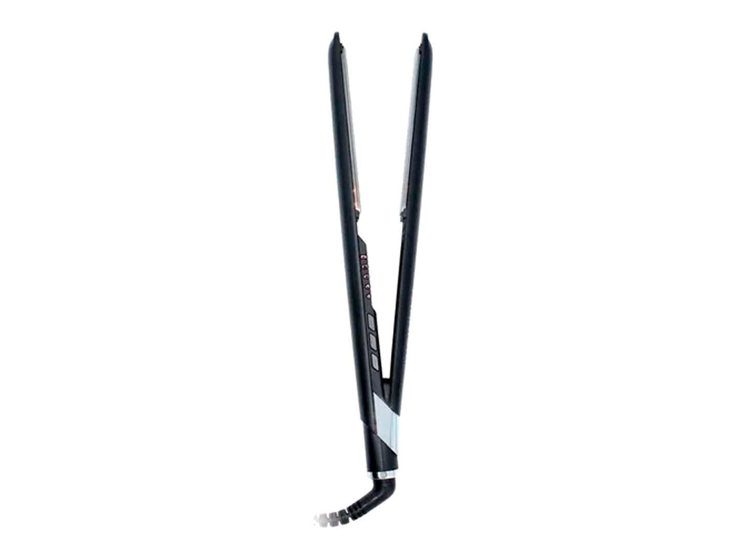 Plancha para cabello Babyliss Titanium de color negro con placas alisadoras plateadas.