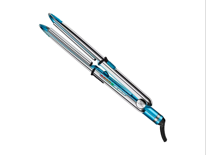 Alaciadora BaByliss Optima 3000 en color azul con placas de nano titanio plateadas.