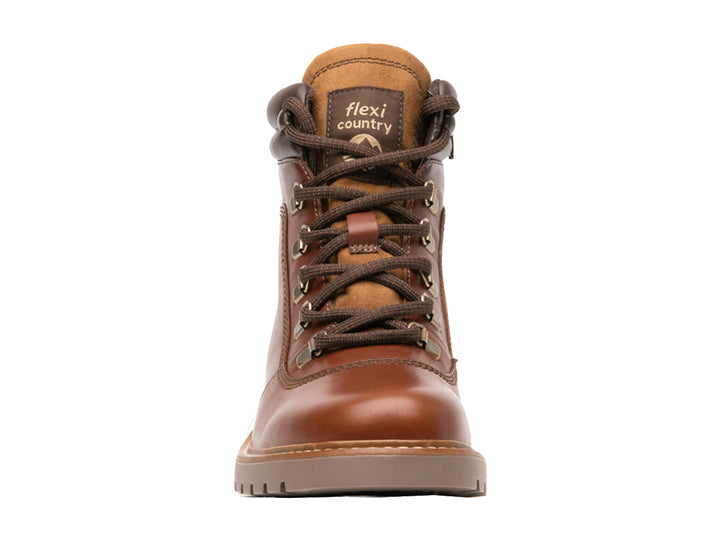Botas Flexi Aldara para mujer en color whisky, de cuero con agujetas y suela track.
