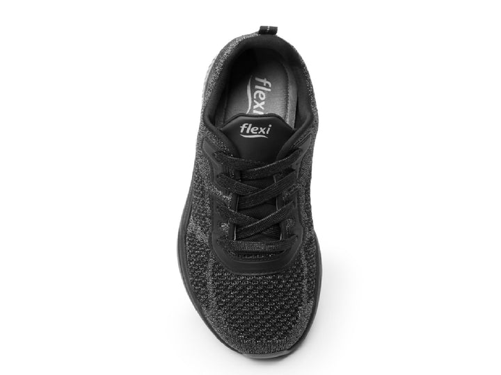 Tenis Flexi Casiopea para mujer en color negro con acabado tejido y suela deportiva.
