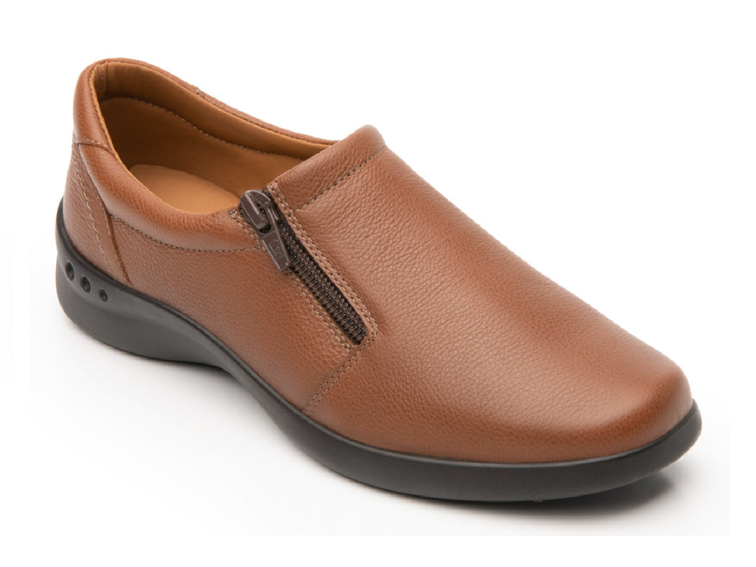 Zapato plano Flexi Ofelia para mujer en color tan con cierre lateral y suela negra.