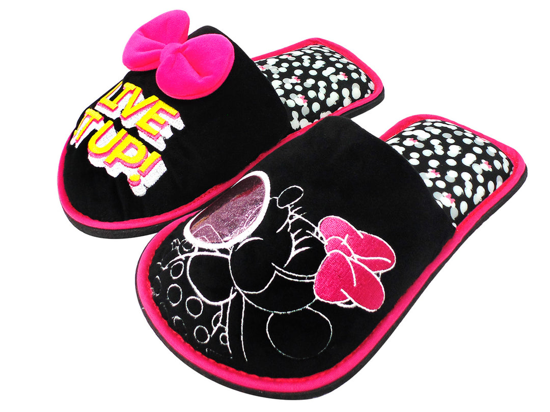 Pantuflas negras para mujer con moño rosa, lunares blancos y diseño de Minnie Mouse.