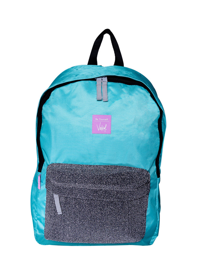 Mochila escolar para niña en color menta con bolsillo frontal gris brillante y asa negra.