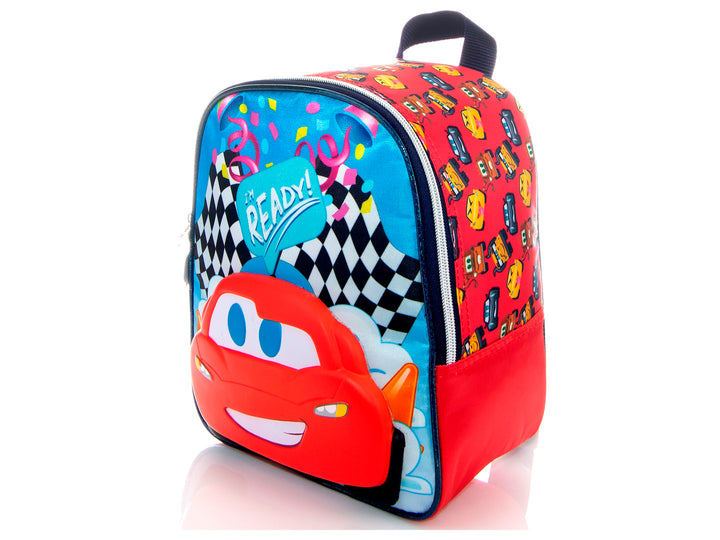 Lonchera infantil de Rayo McQueen con colores rojo y azul y diseño de bandera a cuadros.