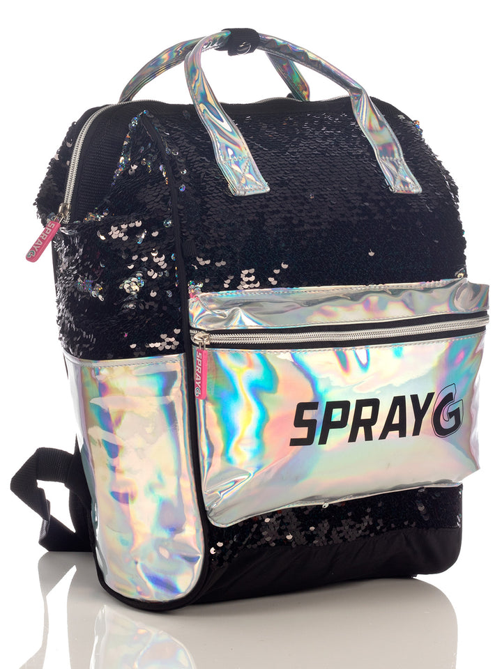 Lonchera infantil negra con lentejuelas y bolsillo frontal holográfico con el texto SPRAY G.