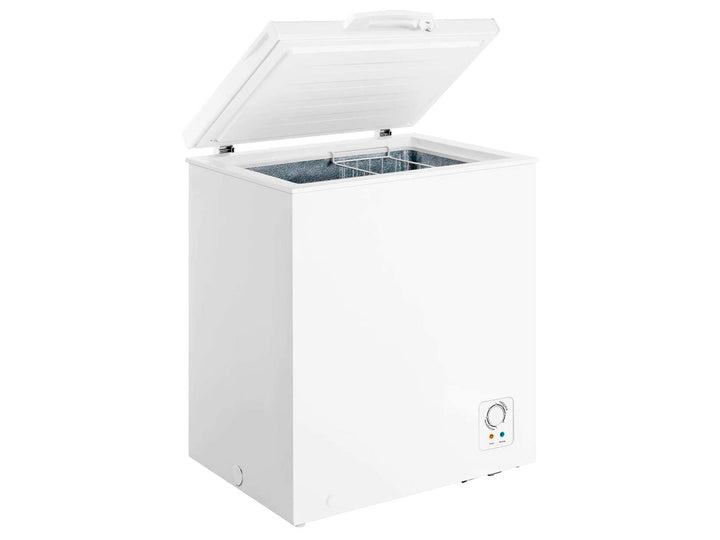 Congelador horizontal Hisense de color blanco con control de temperatura frontal y asa superior.