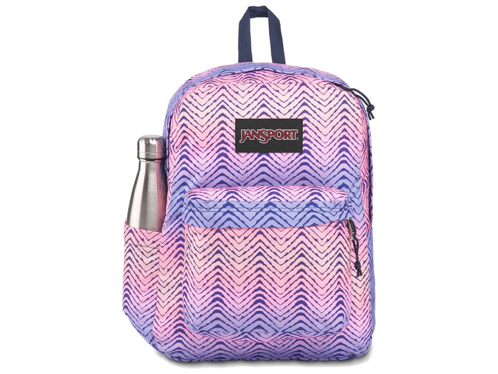 Mochila JanSport Superbreak con estampado de chevron en degradado de colores púrpura, rosa y azul.