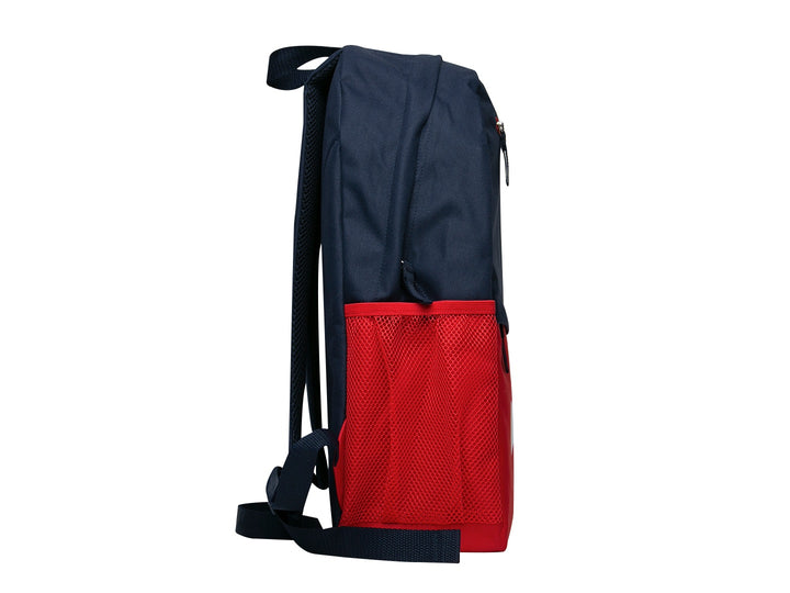 Mochila escolar FILA en colores azul marino y rojo con logotipo blanco frontal.