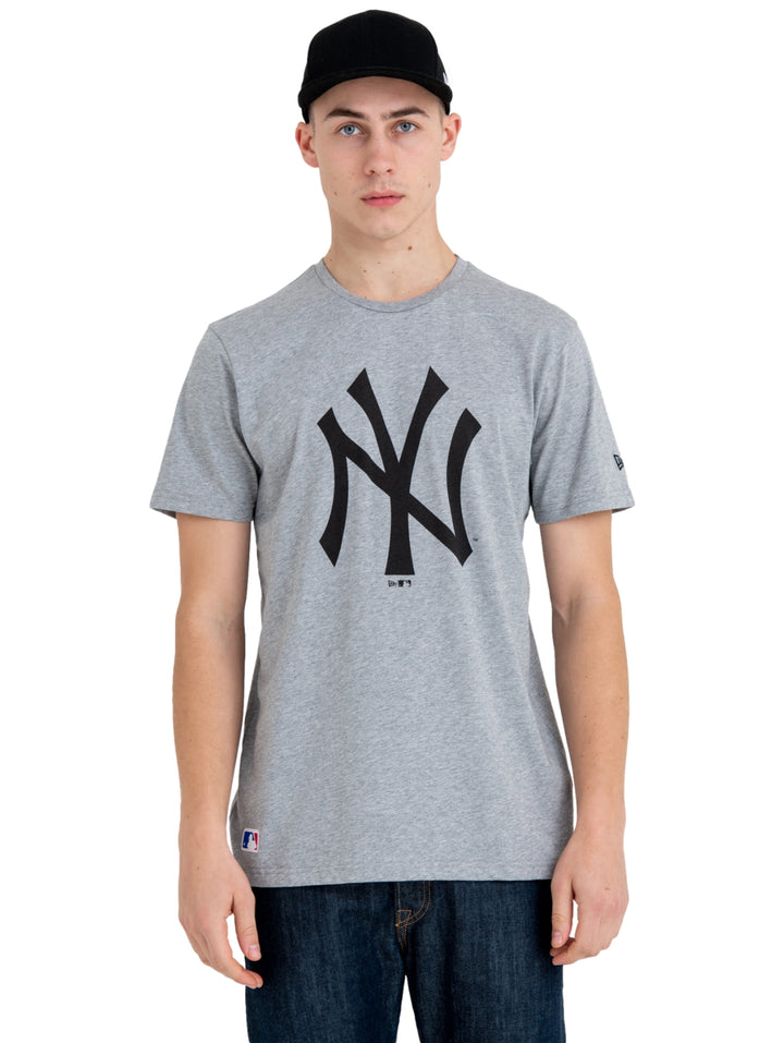 Playera New Era MLB New York Yankees Gris