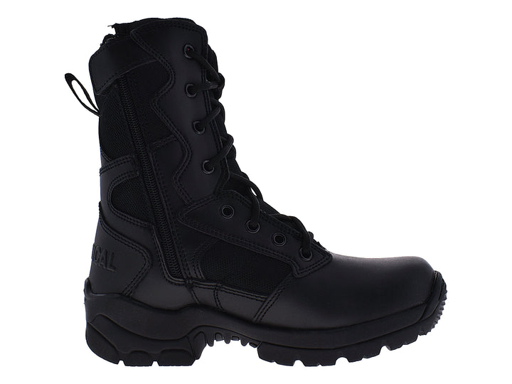 Botas tácticas negras de caña alta para niño con suela robusta y cordones.
