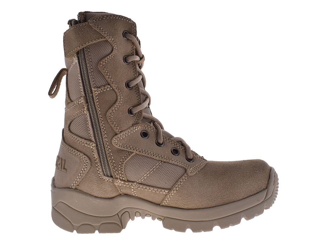 Botas tácticas color ámbar para niño con caña alta y cordones.