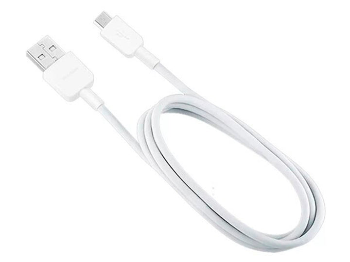Cable de datos Micro USB blanco de Huawei en su empaque original.