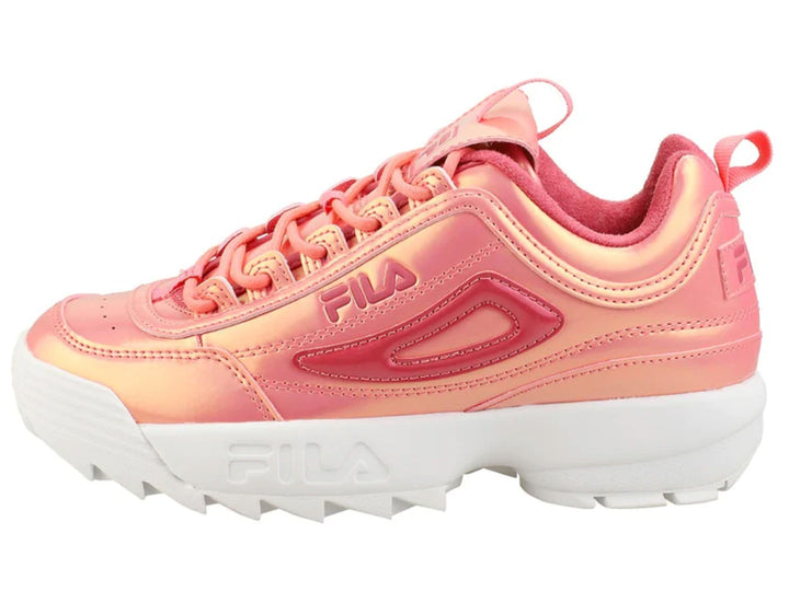 Tenis FILA Disruptor II para mujer en color rosa metálico con suela blanca dentada.