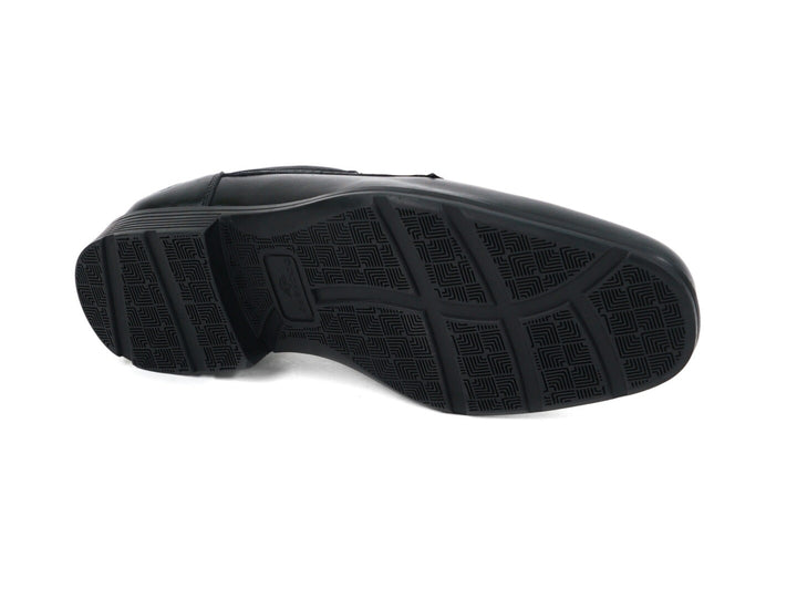 Zapato Dockers Lewis para hombre en color negro, estilo formal con agujetas.