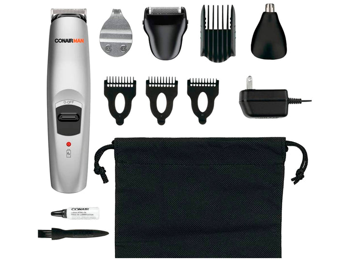 Recortadora de barba y bigote Conairman color plata con panel de control gris oscuro.