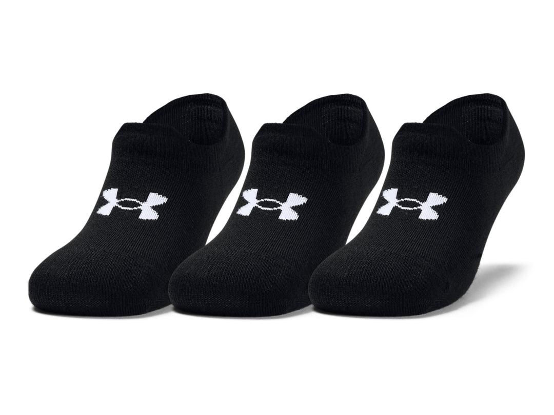 Paquete de tres pares de calcetines deportivos cortos color negro con logotipo blanco de Under Armour.