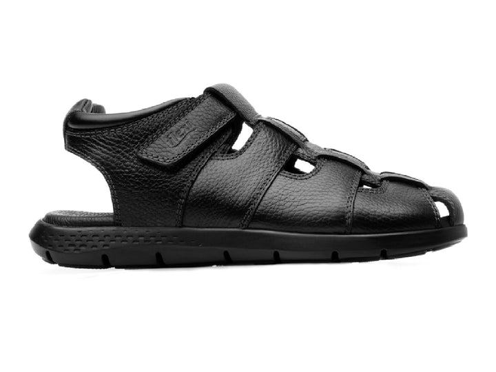 Sandalia Flexi Odin para hombre en color negro de cuero con diseño de tiras y punta cerrada.