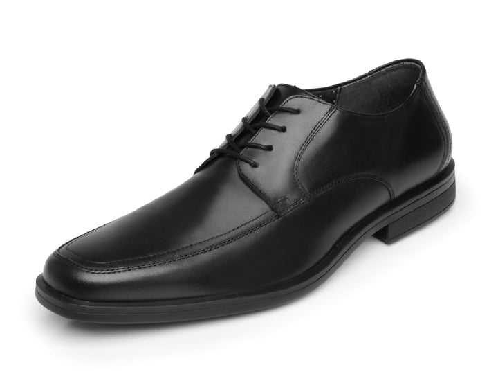 Zapato formal Flexi para hombre en color negro, material de cuero con cordones.