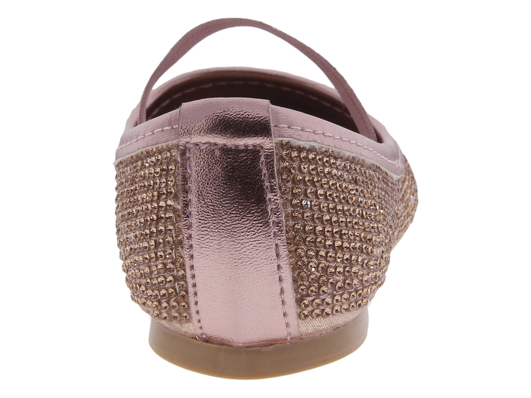 Zapatos planos para niña en color oro rosado con acabado brillante y correa superior.
