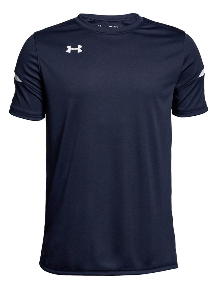 Playera deportiva Under Armour color azul marino para niño con logo blanco en el pecho.