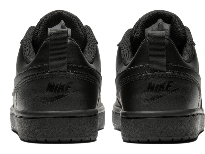 Tenis Nike Court Borough Low 2 para niño en color negro total.