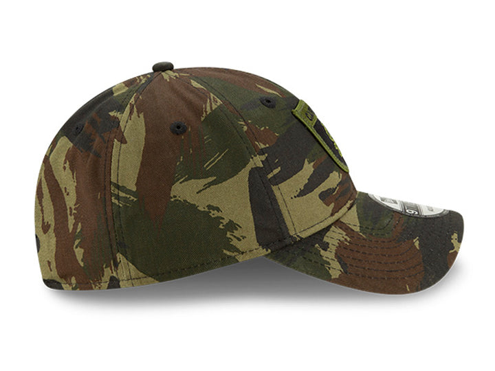 Gorra de béisbol New Era con estampado de camuflaje en tonos verdes y marrón con logo de los St. Louis Cardinals.