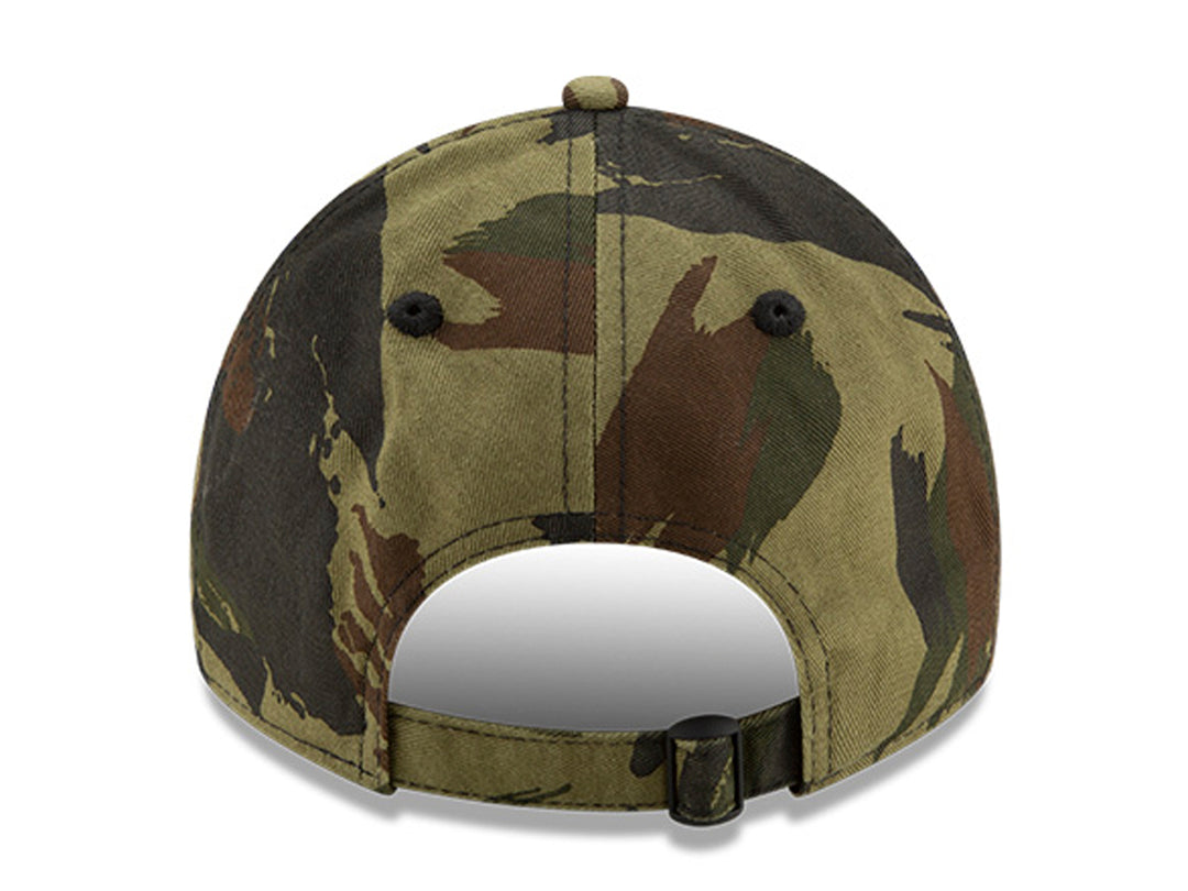 Gorra de béisbol New Era con estampado de camuflaje en tonos verdes y marrón con logo de los St. Louis Cardinals.