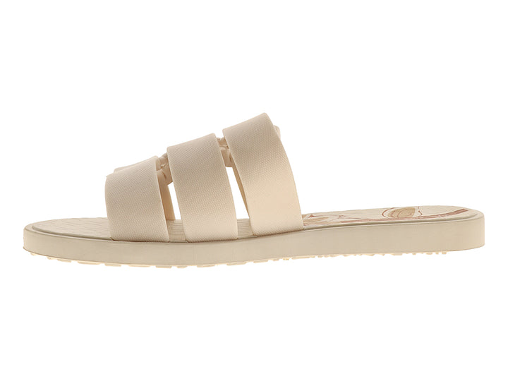 Sandalia Ipanema para mujer en color beige con tiras anchas y diseño plano.