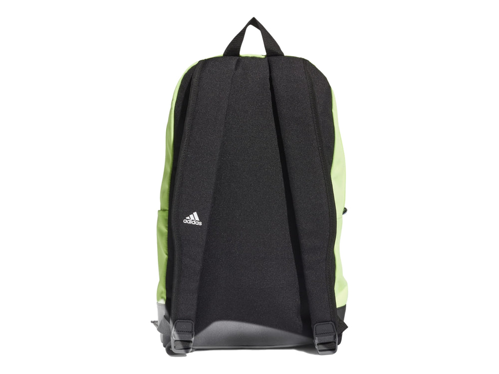 Mochila Adidas deportiva en colores negro, verde neón, blanco y gris con logotipo frontal.
