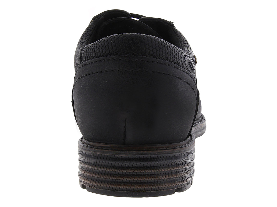 Zapato casual negro para hombre con cordones y suela en color camel.