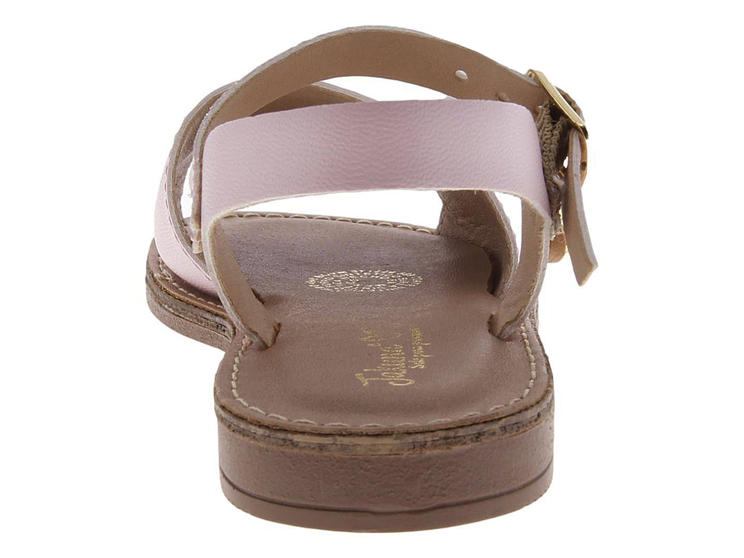 Sandalias para niña de color lila con correa ajustable y hebilla dorada.