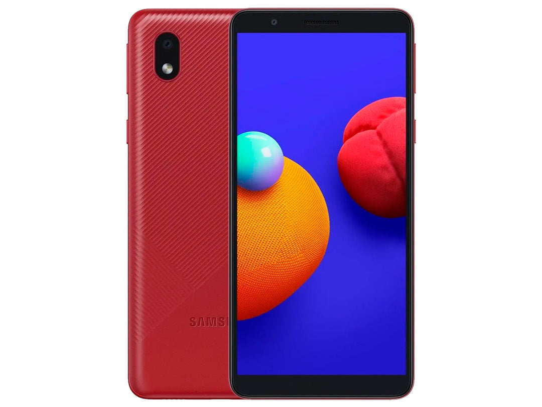 Smartphone Samsung Galaxy A01 color rojo, mostrando la parte frontal y trasera.
