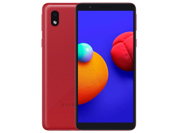 Smartphone Samsung Galaxy A01 color rojo, mostrando la parte frontal y trasera.