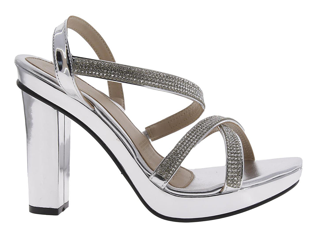 Sandalia formal de mujer color plata con tacón grueso, plataforma y tiras decoradas con brillo.