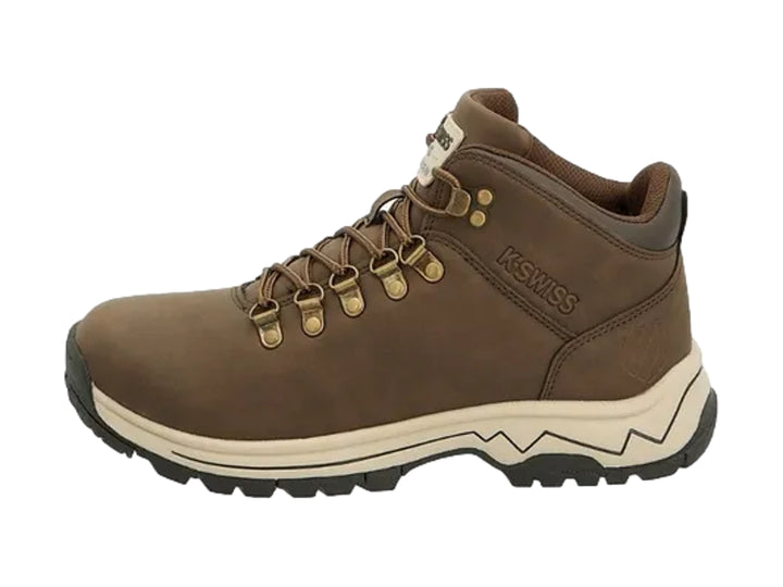Botín deportivo K-Swiss color marrón con suela beige y negra.