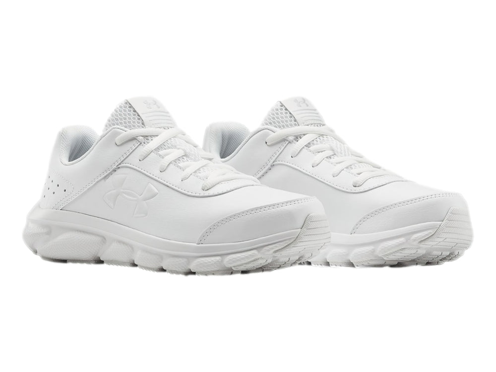 Tenis deportivos Under Armour de color blanco total con suela blanca y logotipo lateral.