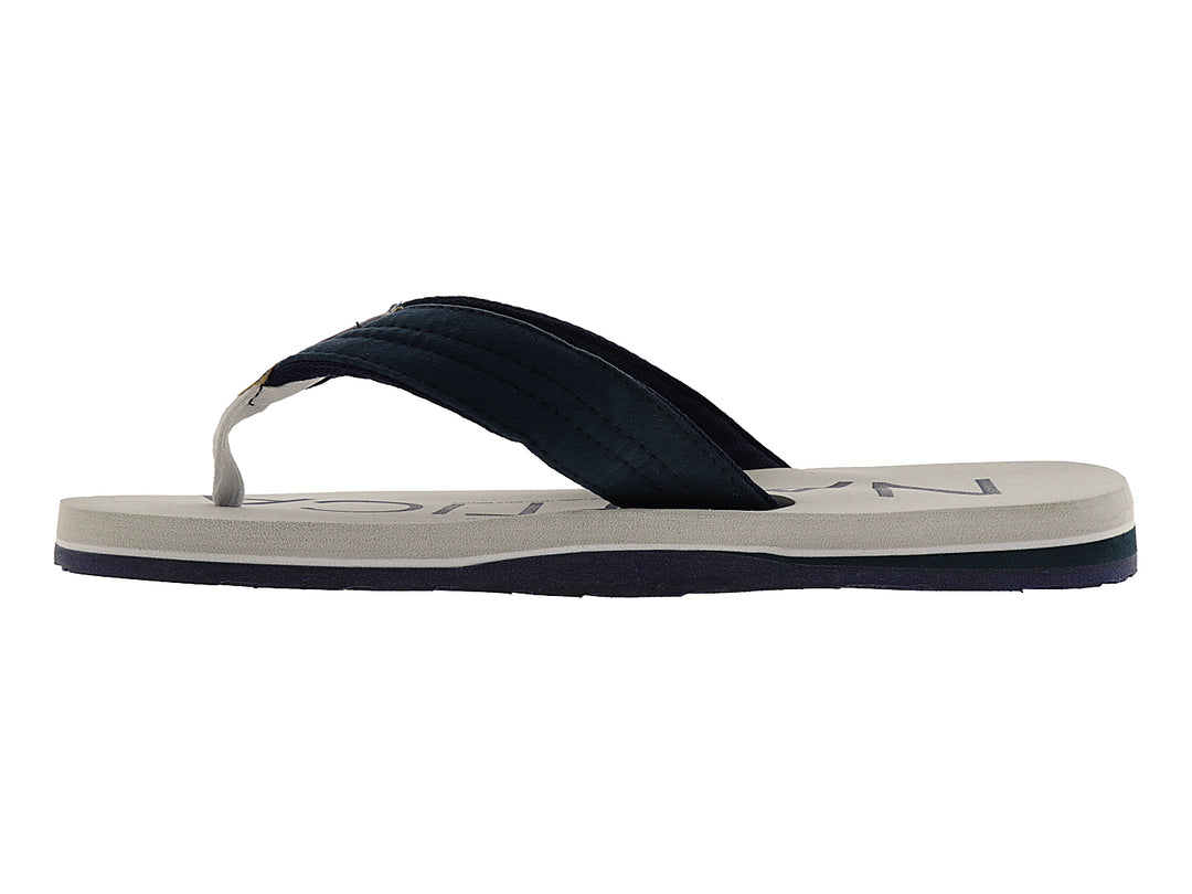 Sandalias Nautica de dedo con suela color gris y correas en color azul marino.