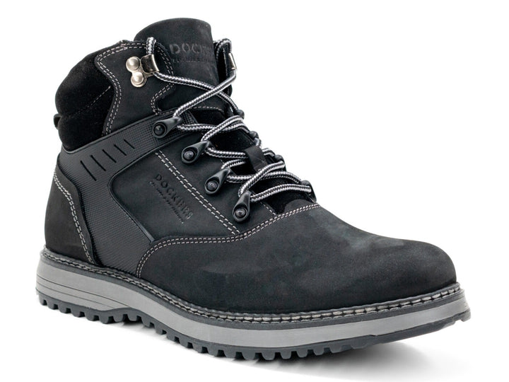 Botas Dockers Nebraska para hombre en color negro con suela gris y cordones.