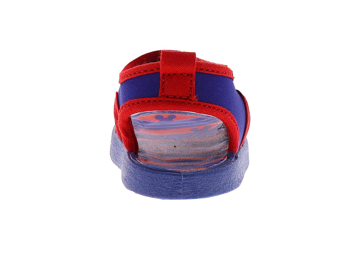 Sandalia infantil color azul y rojo con diseño de Mickey Mouse y cierre de velcro.